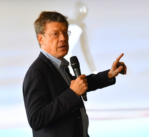 Conférence sur l'IA avec le docteur Laurent Alexandre