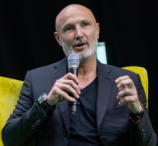 Conférence sur la cohésion et l'esprit d'équipe avec Frank Leboeuf