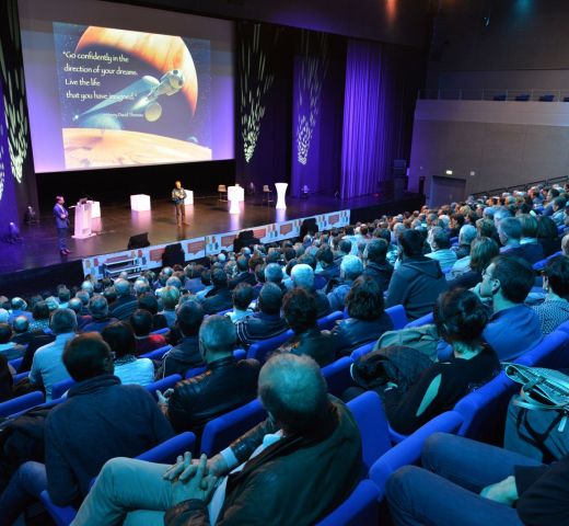 Discours de keynote lors d'un congrès d'un réseau mutualiste