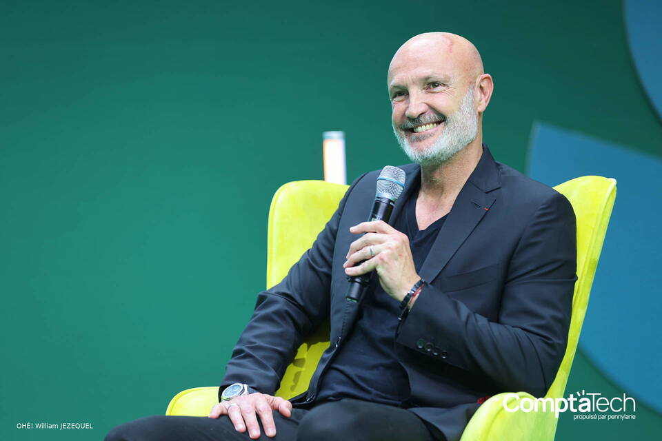 L'animateur Frank Leboeuf sur scène pour Pennylane.
